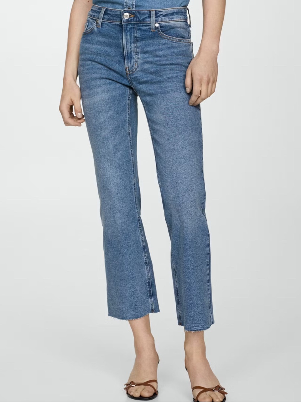 MANGO Sienna High Rise Cropped Flare Jeans Raw Hem Medium Wash Size 6